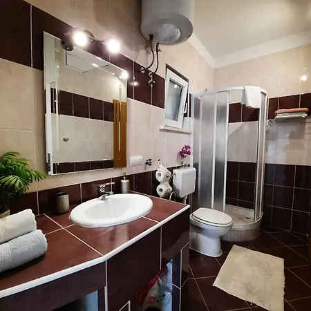 Apartment Kirigin - One Bedroom With Terrace And Sea View Ive - First Floor