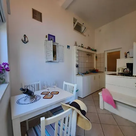 Kirigin - One Bedroom With Terrace And Sea View Ive - First Floor *