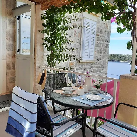 Kirigin - One Bedroom With Terrace And Sea View Ive - First Floor